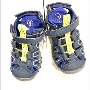 Cat & Jack Features Kids Shoes